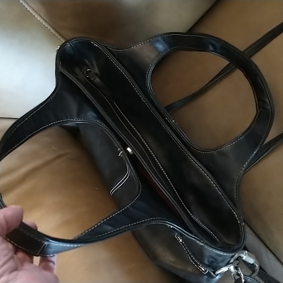 Nine West Gorgeous Black Leather Crossbody Handbag - Picture 4 of 10